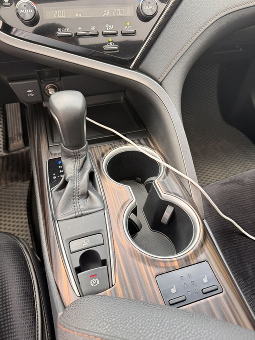 Toyota Camry: 2019 г., 2.5 л, Автомат, Бензин, Седан: фото 5