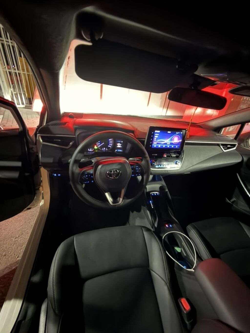 Toyota Levin: 2019 г., Автомат, Гибрид, Седан: фото 4