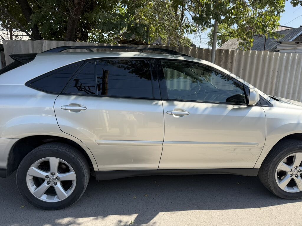 Lexus RX: 2004 г., 3.3 л, Автомат, Бензин, Кроссовер: фото 3