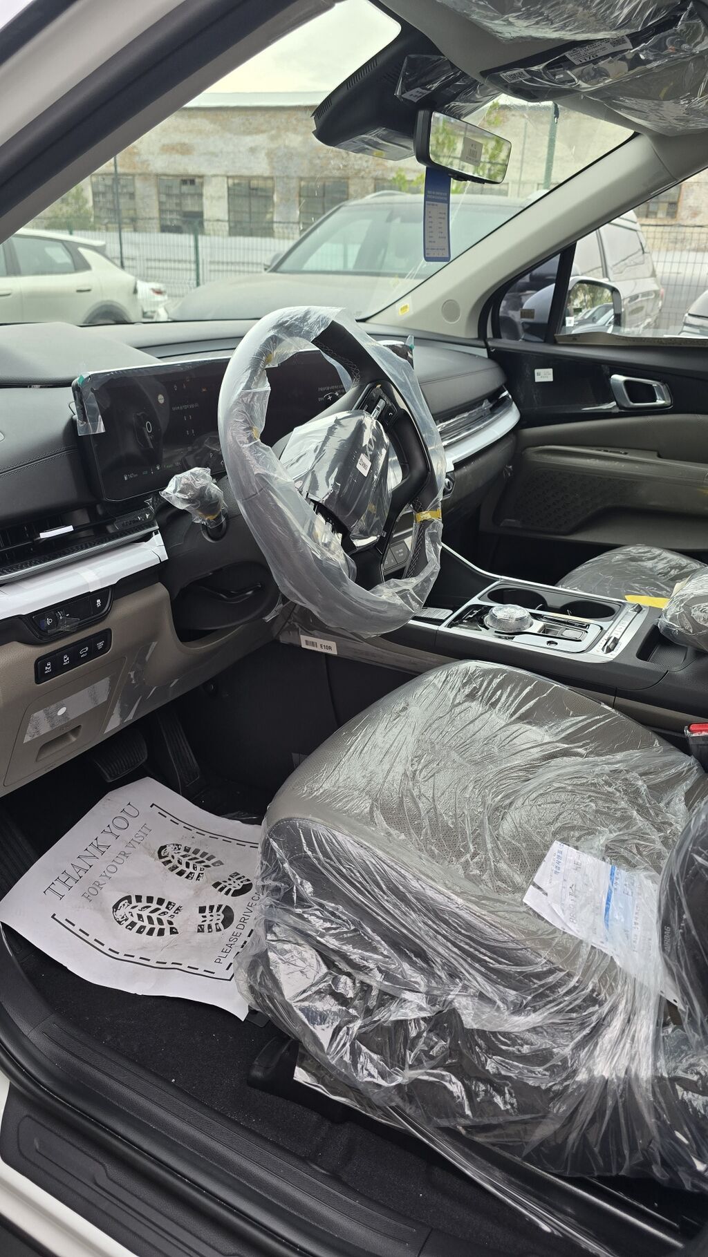 Kia Carnival: 2026 г., 1.6 л, Автомат, Гибрид, Минивэн: фото 7