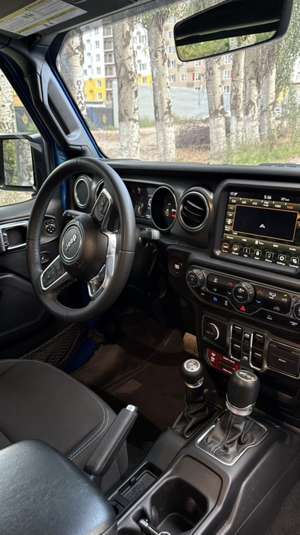 Jeep Wrangler: 2023 г., 2 л, Автомат, Гибрид, Внедорожник: фото 4