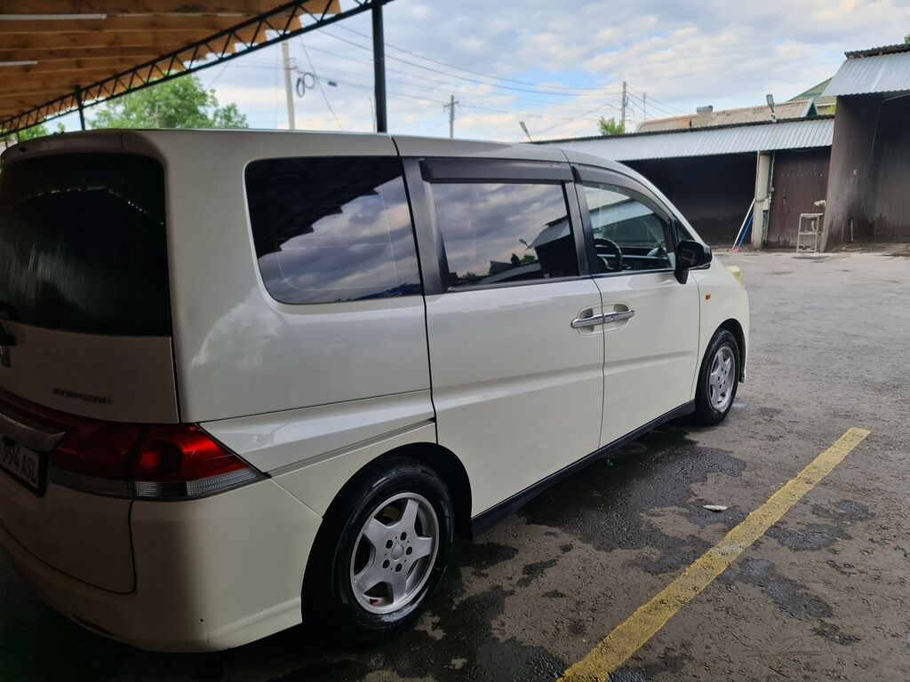 Honda Stepwgn: 2006 г., 2 л, Автомат, Бензин, Минивэн: фото 4