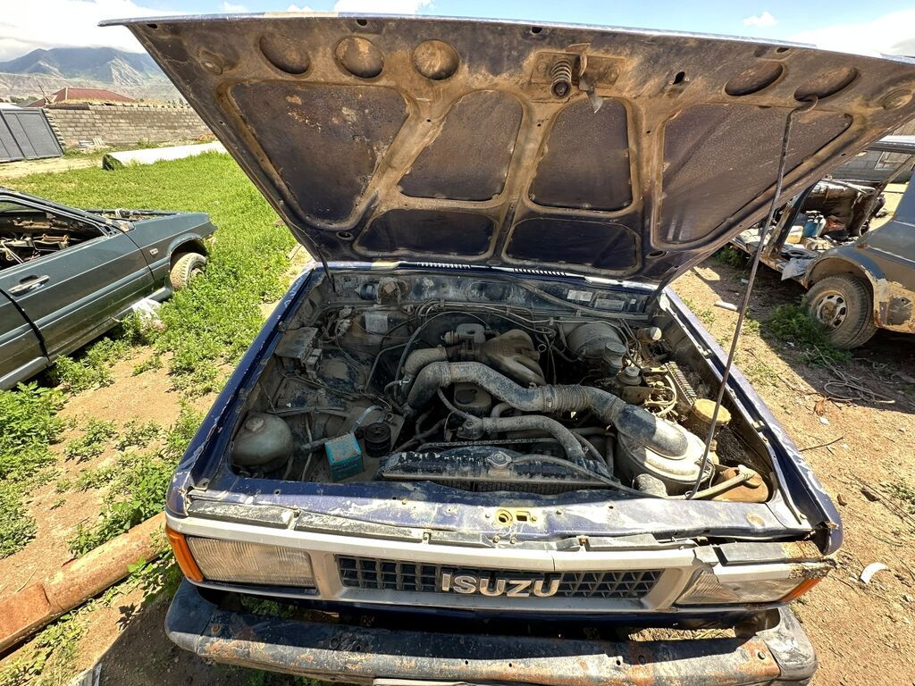 Isuzu Trooper: 1989 г., Механика, Дизель, Внедорожник: фото 7