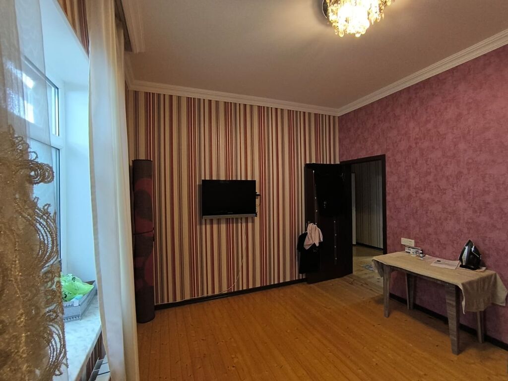 6 otaqlı, 165 kv. m, Kredit yoxdur, Orta təmir