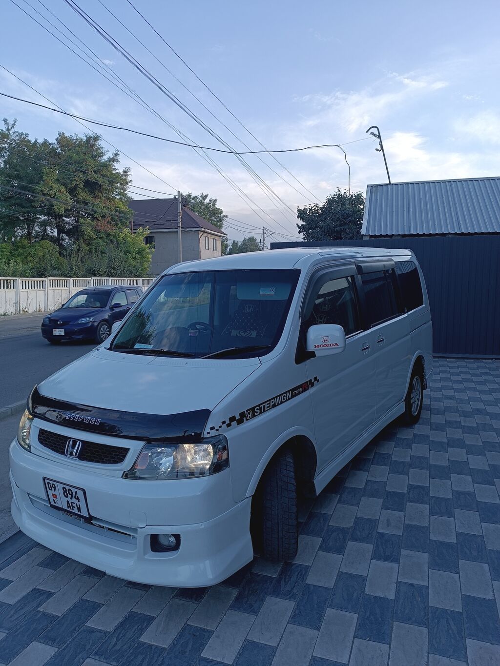Honda Stepwgn: 2004 г., 2 л, Автомат, Газ, Минивэн: фото 4