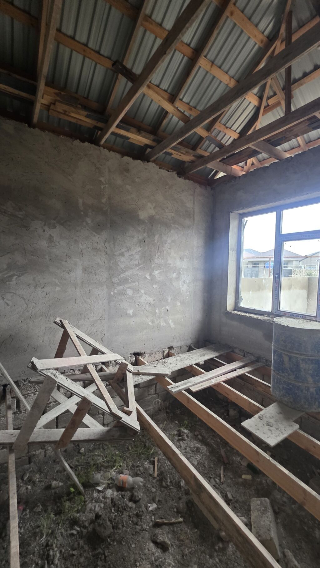 4 otaqlı, 124 kv. m, Kredit yoxdur, Təmirsiz