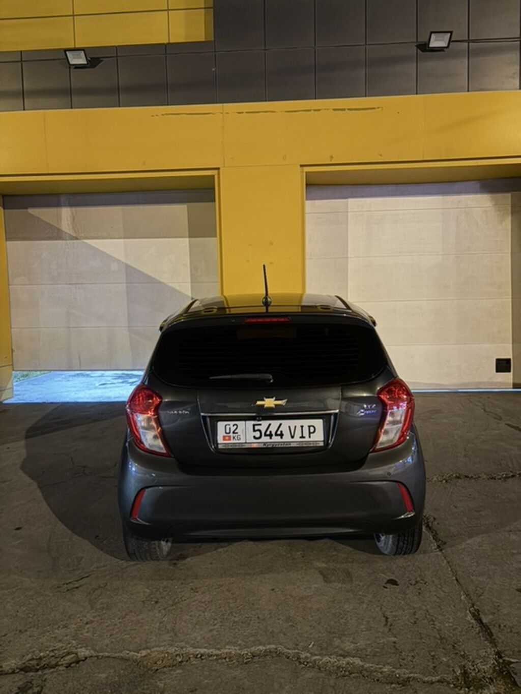 Chevrolet Spark: 2017 г., 0.1 л, Автомат, Бензин, Хэтчбэк: фото 5