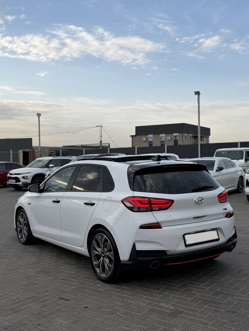 Hyundai i30: 2018 г., 1.6 л, Автомат, Бензин, Хэтчбэк: фото 4