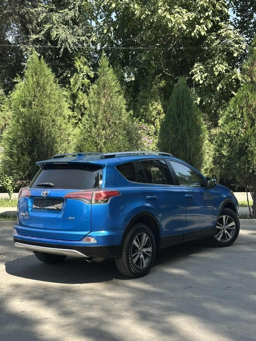 Toyota RAV4: 2017 г., 2.5 л, Автомат, Бензин, Кроссовер: фото 4