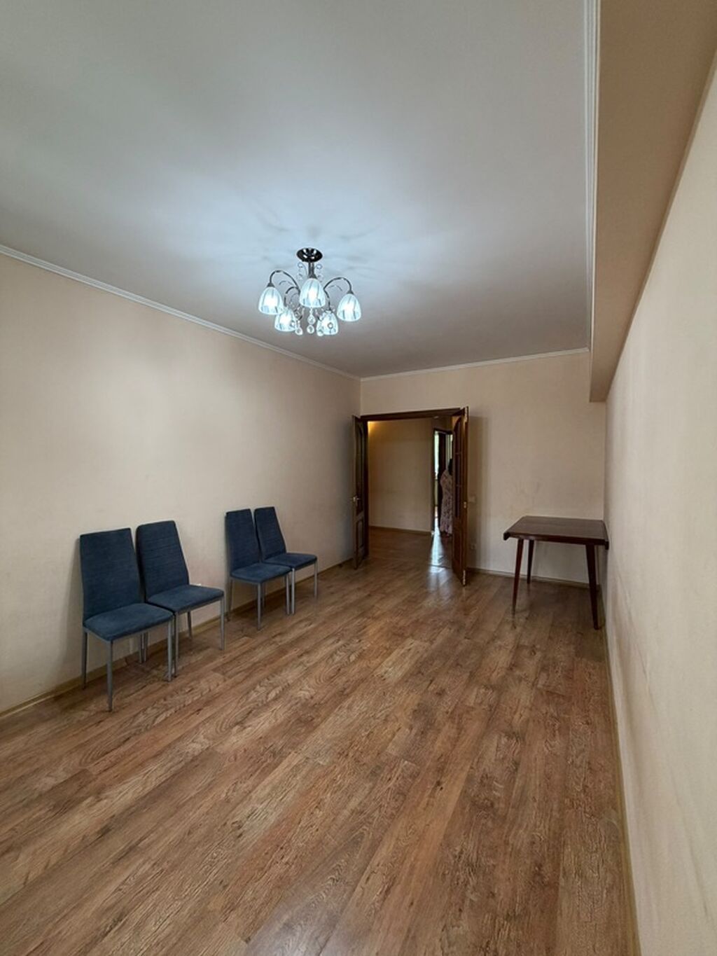 3 комнаты, 95 м², Золотой квадрат Индивидуалка, 3 этаж, Старый ремонт: фото 2