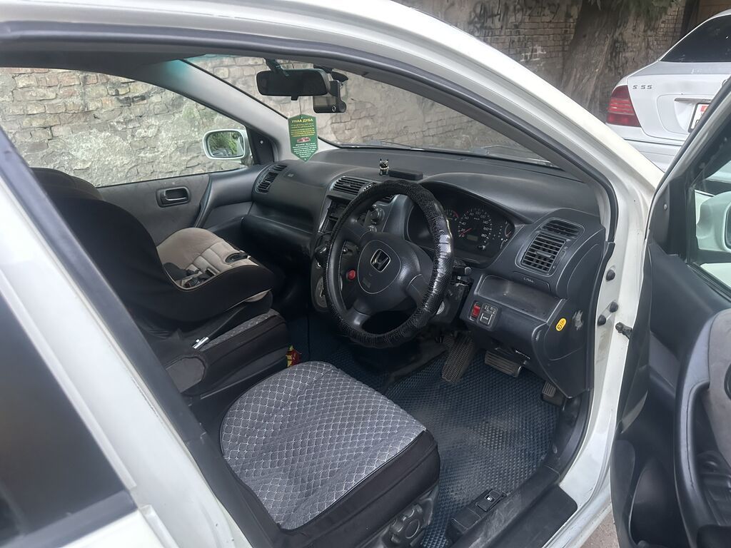 Honda Civic: 2001 г., 1.5 л, Автомат, Бензин, Хэтчбэк: фото 3