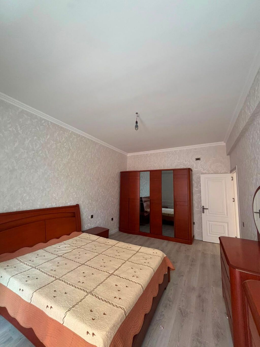 2 otaqlı, Yeni tikili, 99 kv. m