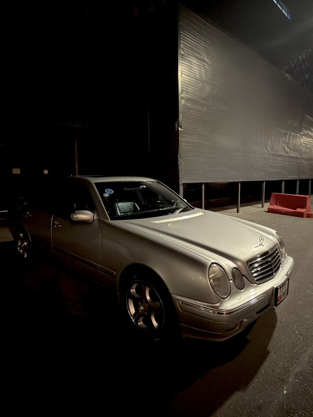 Mercedes-Benz E-Class: 2001 г., 3.2 л, Автомат, Бензин, Седан: фото 3