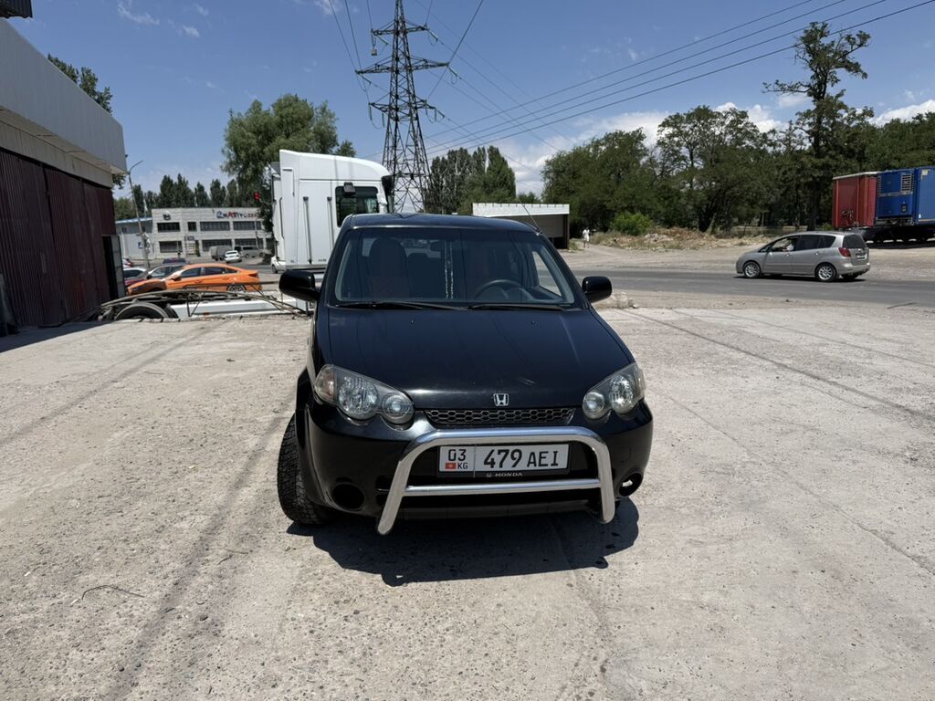 Honda HR-V: 2002 г., 1.6 л, Механика, Бензин, Кроссовер — фото 1