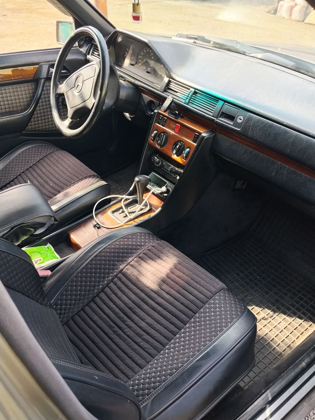 Mercedes-Benz E-Class: 1994 г., 2.2 л, Автомат, Бензин, Седан: фото 5