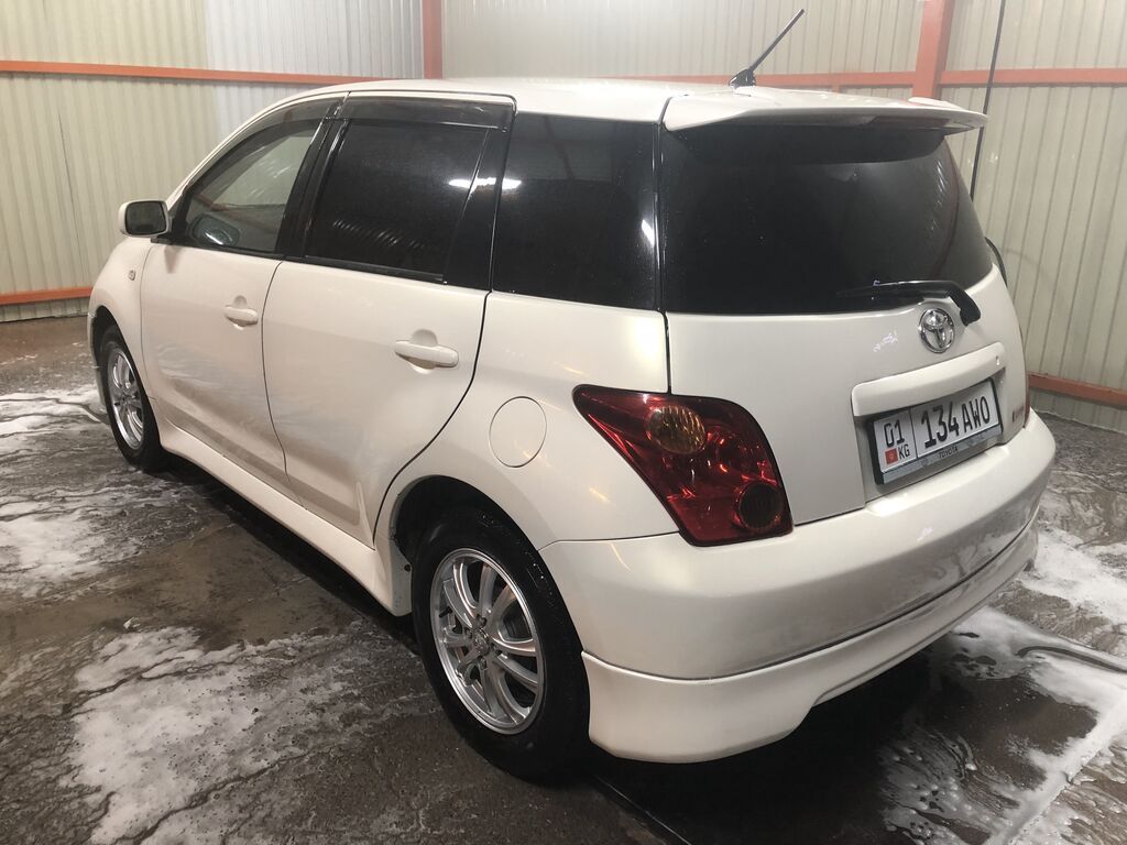 Toyota Ist: 2003 г., 1.5 л, Автомат, Бензин: фото 3