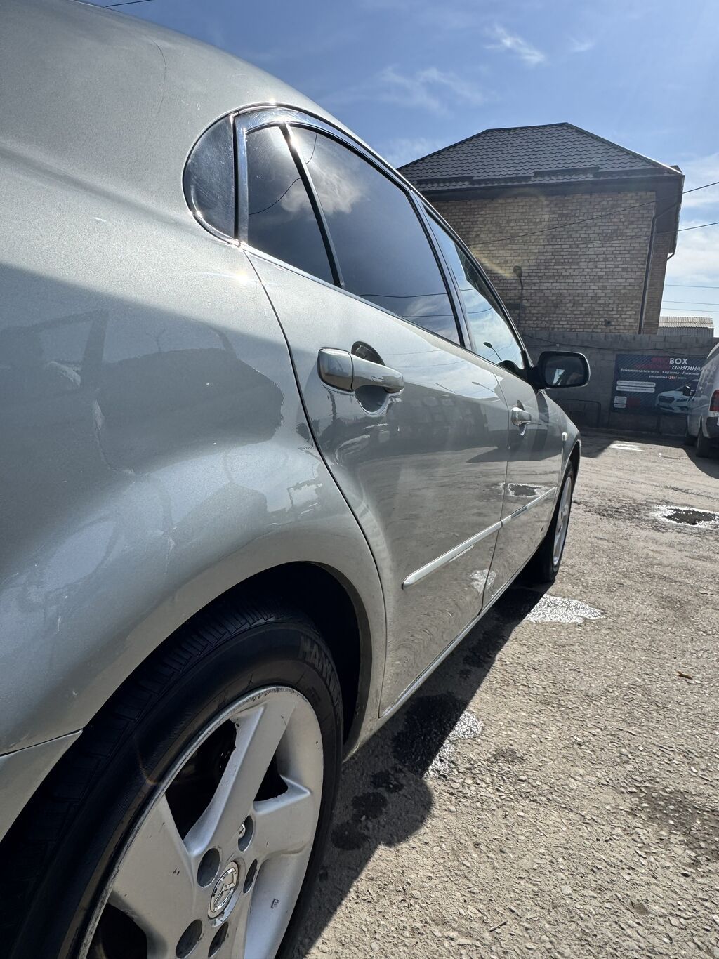 Mazda 6: 2003 г., 2 л, Автомат, Бензин, Хэтчбэк: фото 4