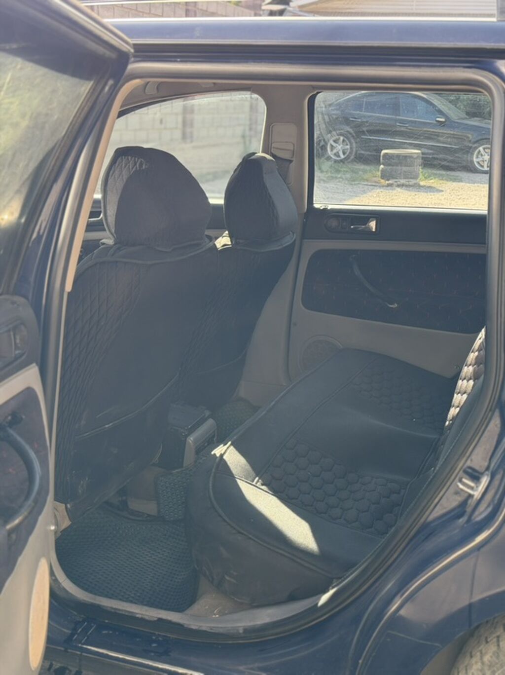 Volkswagen Passat: 1999 г., 1.8 л, Механика, Бензин, Универсал: фото 8