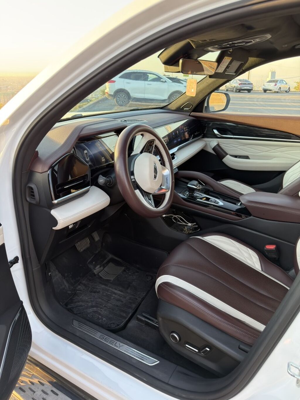 Geely Monjaro: 2022 г., 2 л, Автомат, Бензин, Кроссовер: фото 8