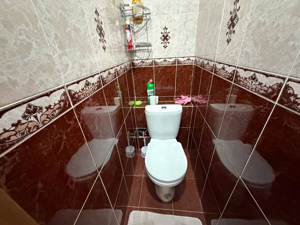 3 комнаты, 81 м², 4 соток, Бишкек, Рабочий Городок Агентство недвижимости
