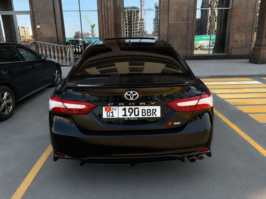 Toyota Camry: 2018 г., 2.5 л, Автомат, Бензин, Седан: фото 4