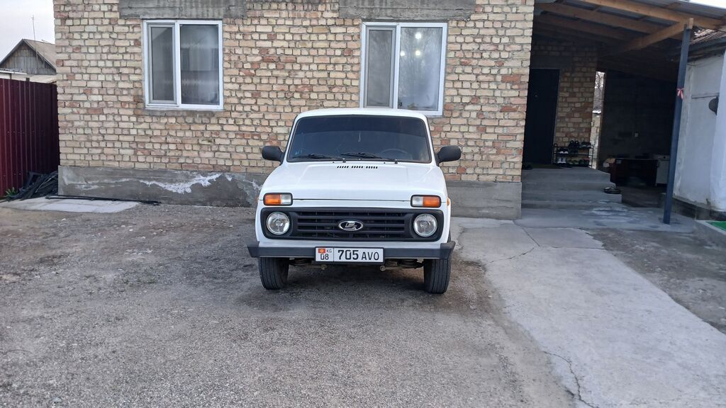 ВАЗ (ЛАДА) 4x4 Нива: 2002 г., 1.7 л, Механика, Бензин, Внедорожник: фото 3