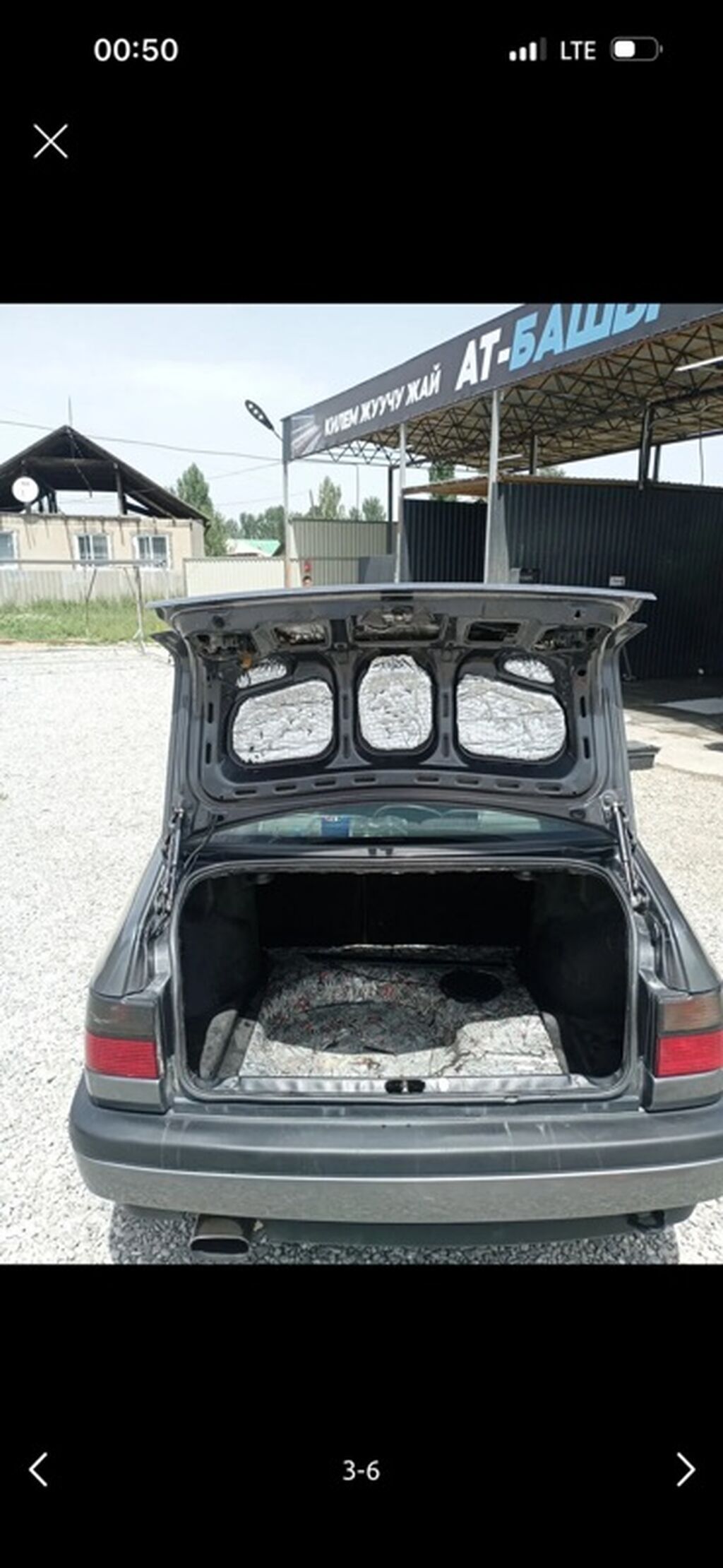 Volkswagen Vento: 1992 г., 1.8 л, Механика, Бензин, Седан: фото 4