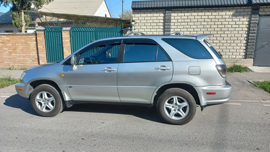 Lexus : 2001 г., 0.3 л, Автомат: фото 2