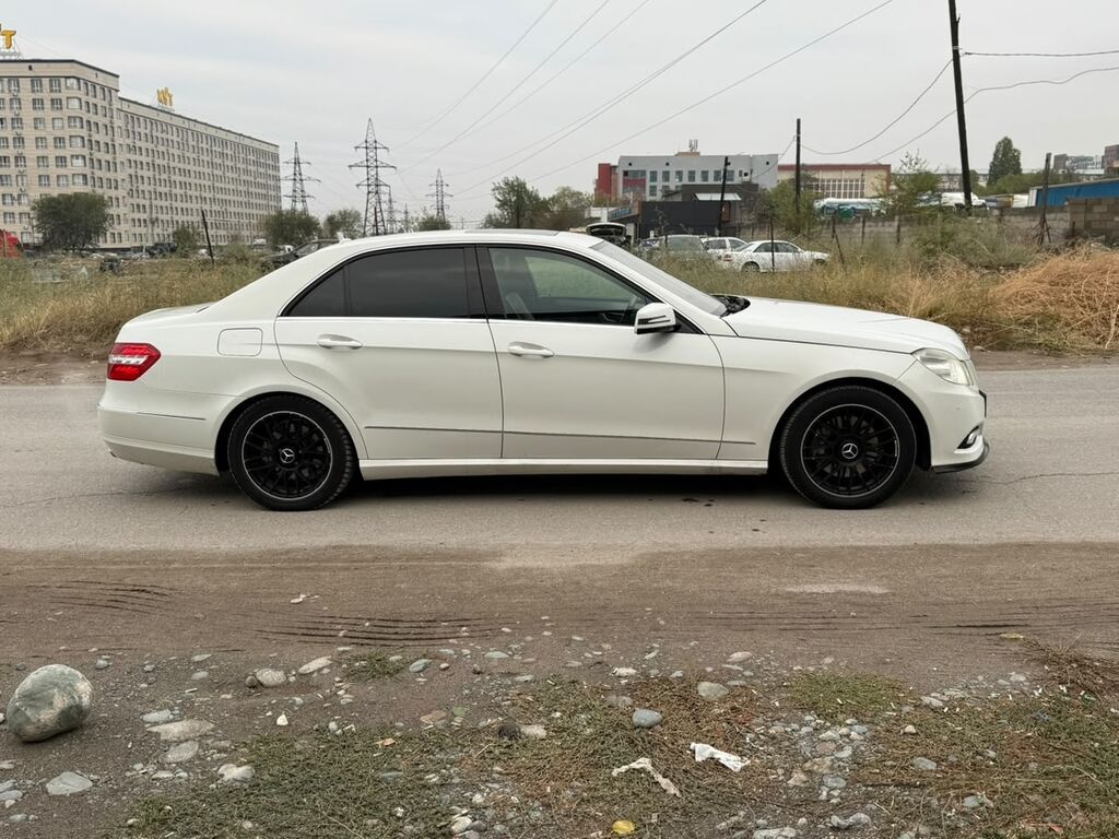 Mercedes-Benz E-Class: 2010 г., 3.5 л, Автомат, Бензин, Седан: фото 5