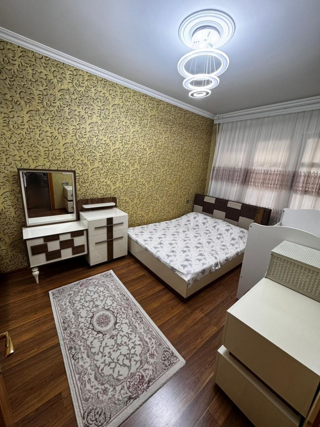 Saray, 4 otaqlı, Köhnə tikili, 85 kv. m