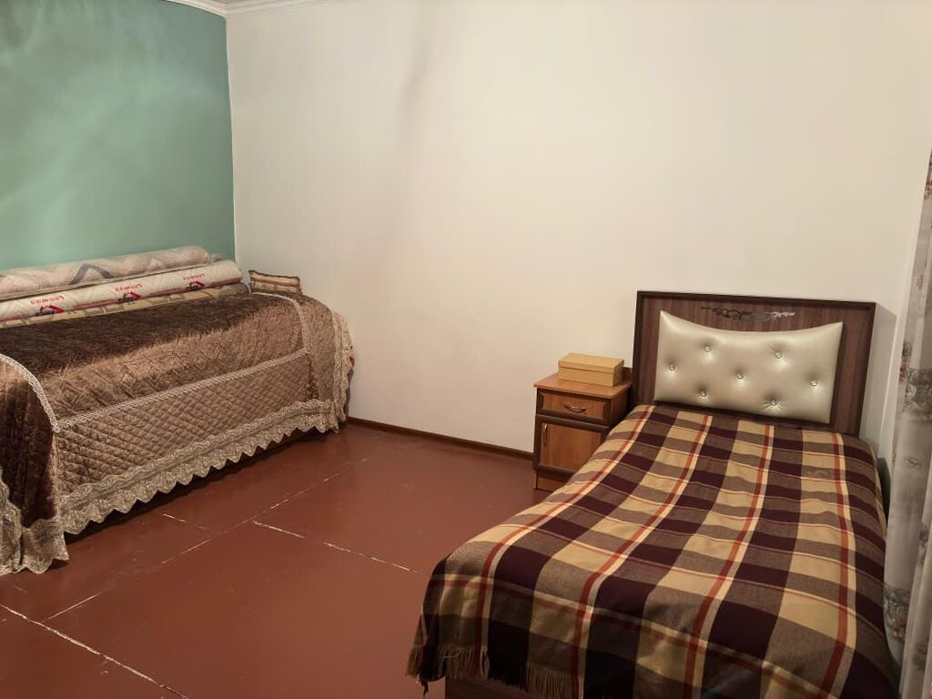 20-ci sahə 5 otaqlı, 178 kv. m, Kredit yoxdur, Təmirsiz