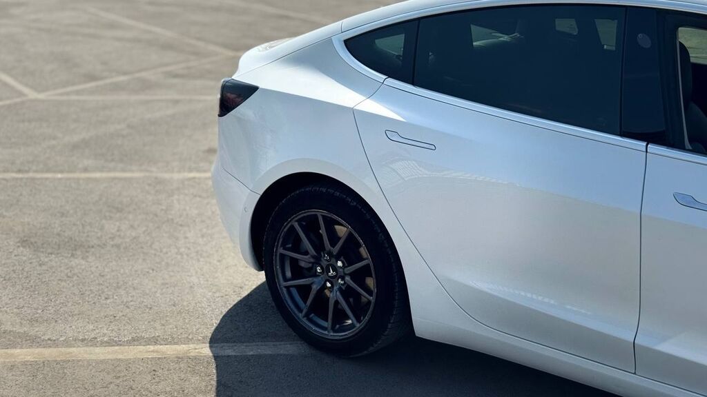 Tesla Model 3: 2020 г., 5.5 л, Электромобиль, Седан: фото 7