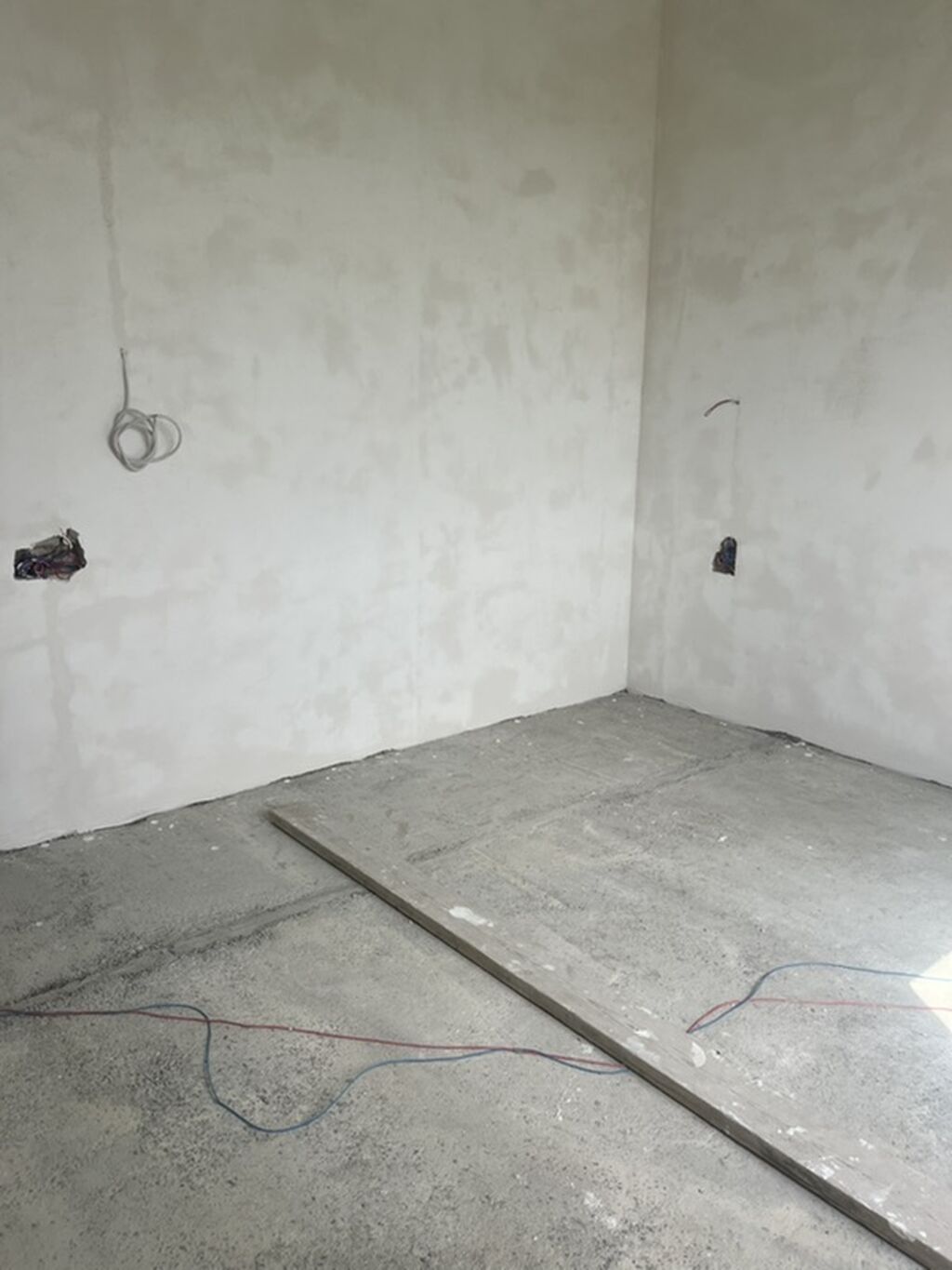 6 otaqlı, 180 kv. m, Kredit var, Təmirsiz
