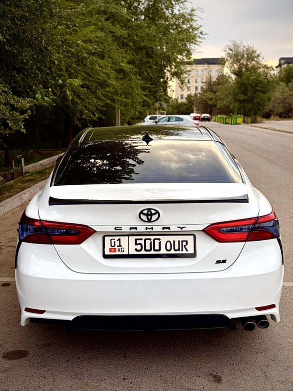 Toyota Camry: 2017 г., 2.5 л, Автомат, Бензин, Седан: фото 2