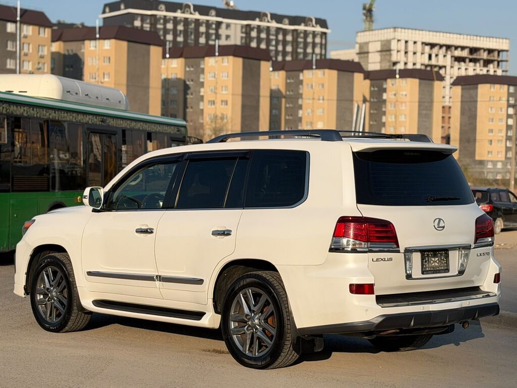 Lexus LX: 2012 г., 5.7 л, Автомат, Бензин, Внедорожник: фото 7