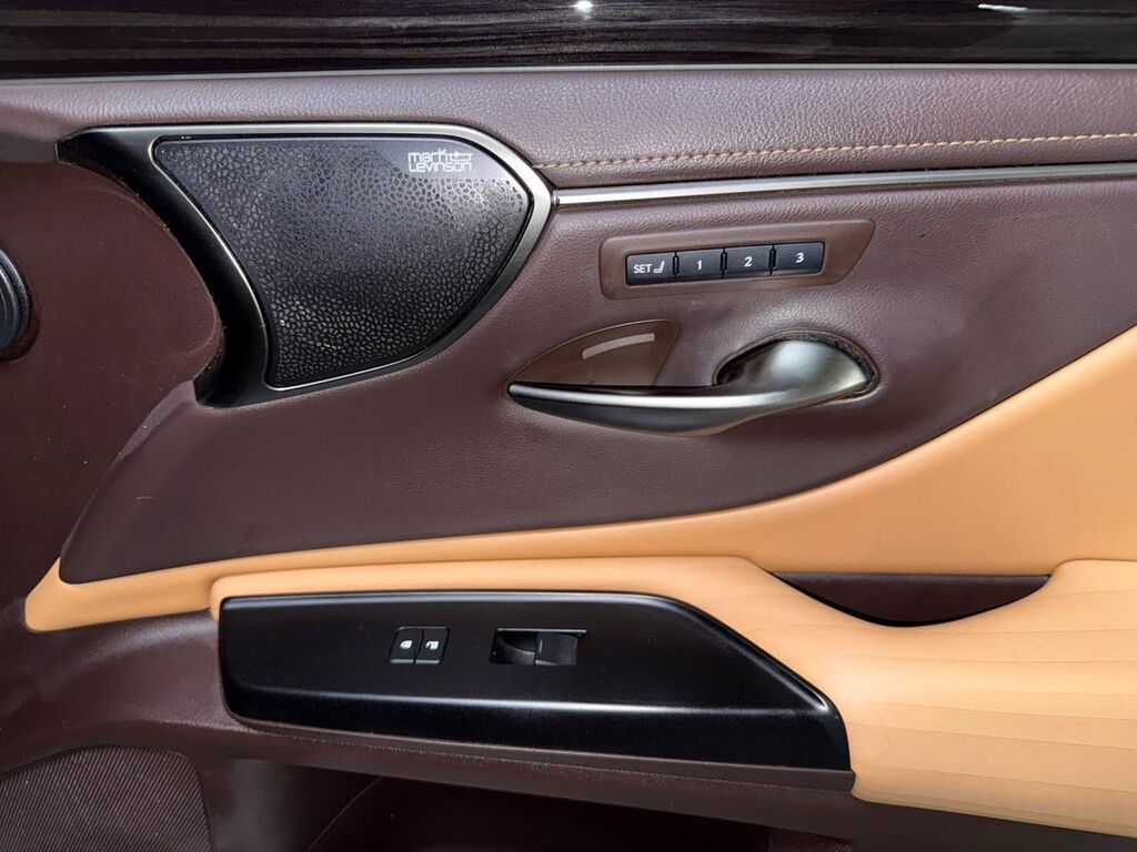 Lexus ES: 2019 г., 2.5 л, Автомат, Гибрид, Седан: фото 7