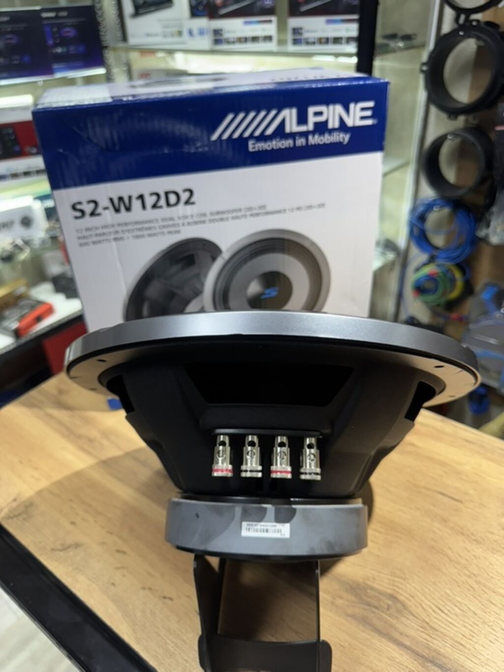 Сабвуфер Alpine S2‑W12D2 (S‑Series) - Тип: 12" (30 см) сабвуфер для: фото 6