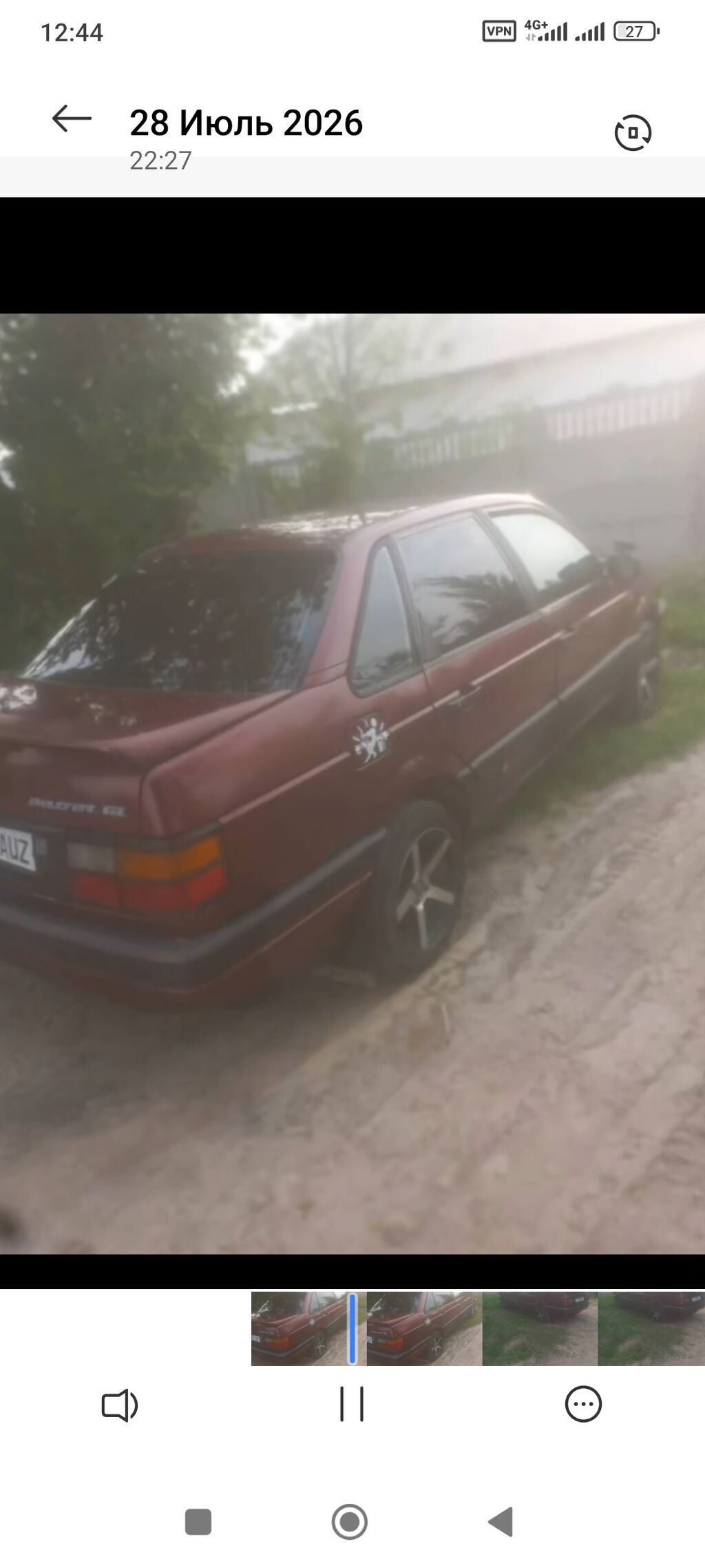 Volkswagen Passat: 1988 г., Седан: фото 2