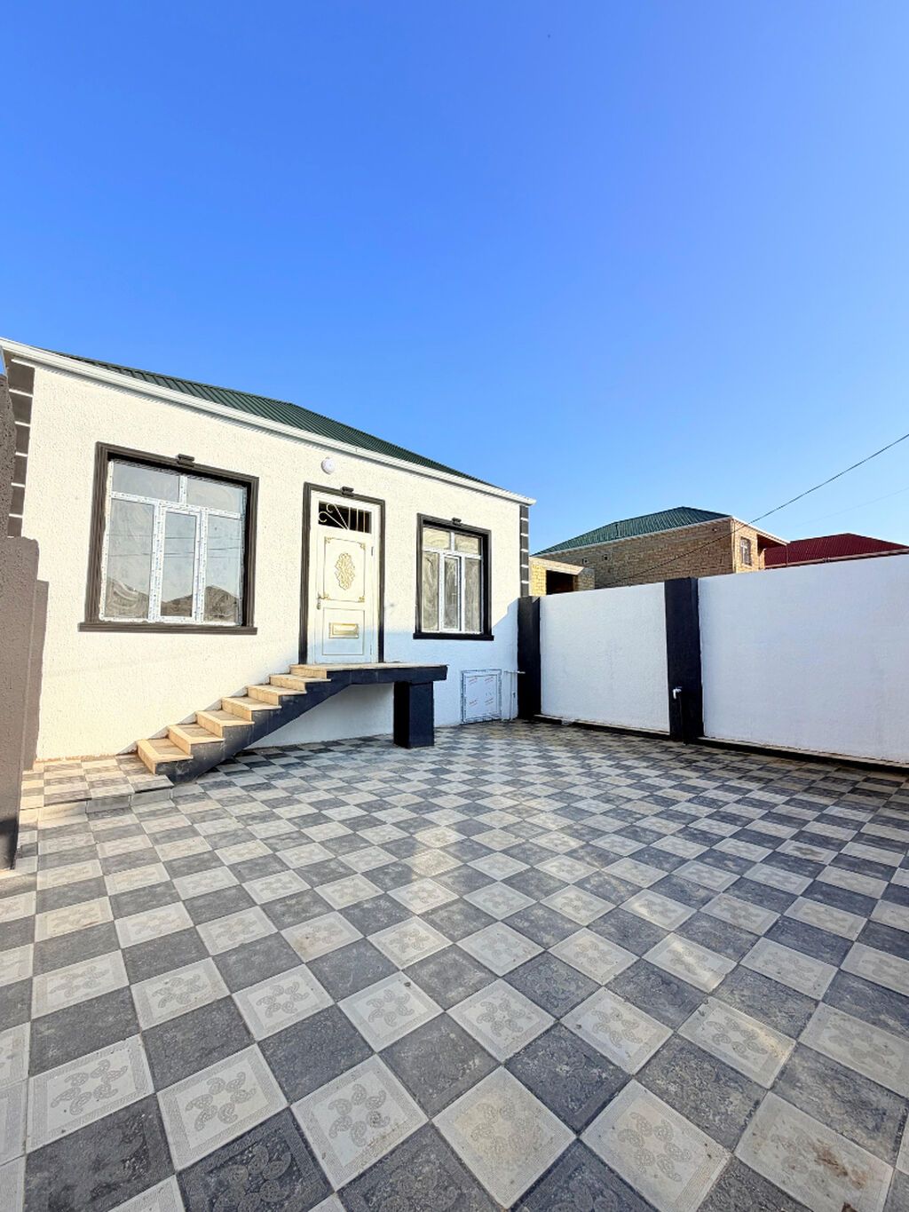 3 otaqlı, 65 kv. m, Yeni təmirli