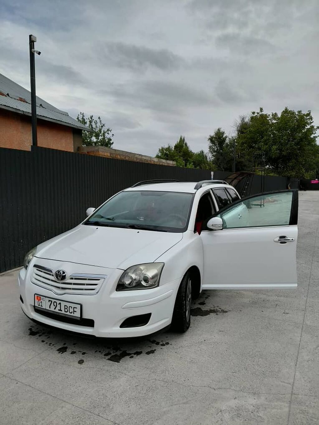 Toyota Avensis: 2008 г., Механика, Дизель, Универсал: фото 8