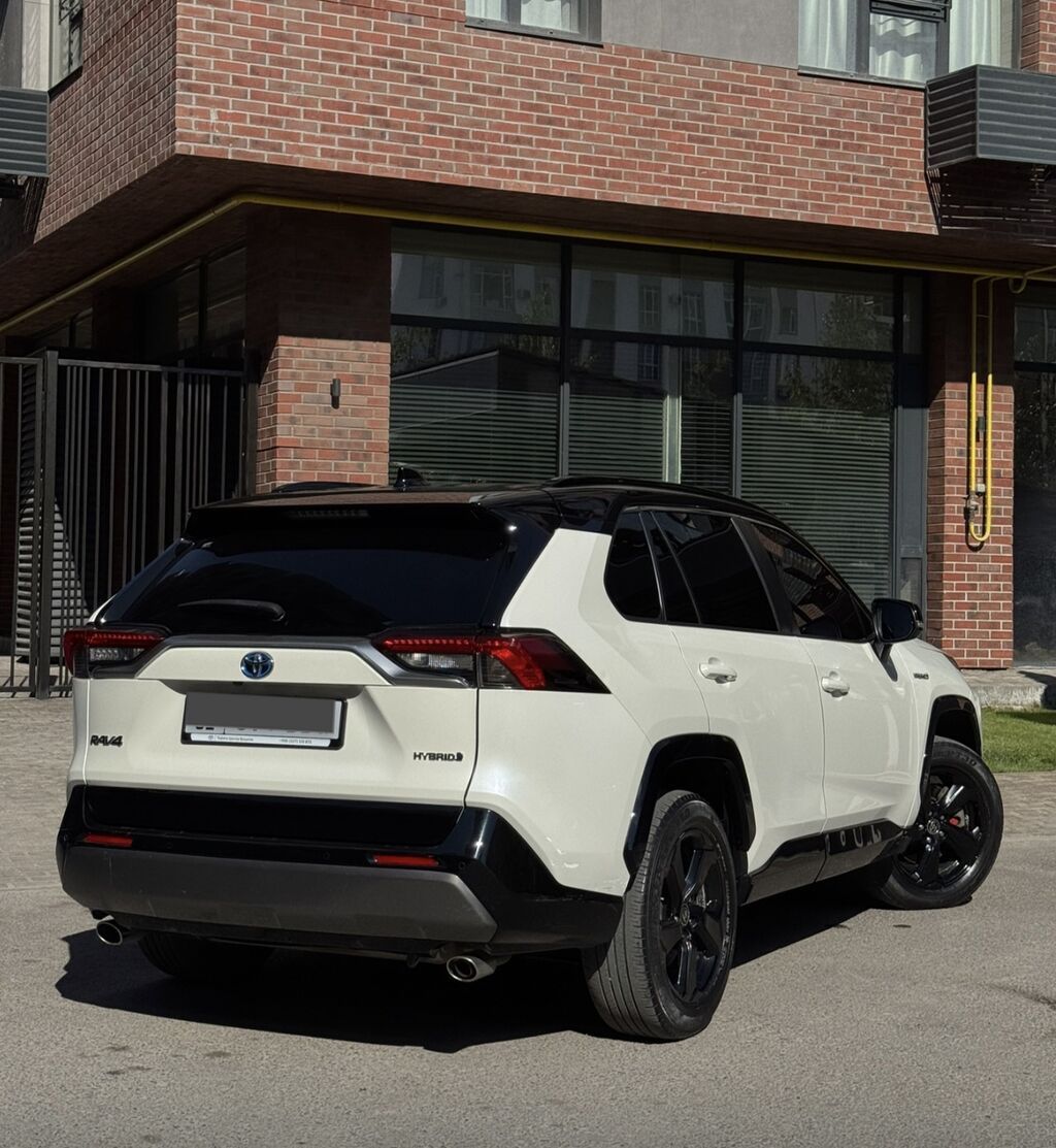 Toyota RAV4: 2021 г., 2.5 л, Автомат, Гибрид, Кроссовер: фото 5