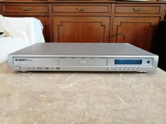 DVD and Blu-ray players: DVD player BlueSky, λειτουργικό σε. Πολύ καλή κατάσταση σε lalafo.gr DVD player BlueSky, λειτουργικό σε. Πολύ καλή κατάσταση σε Γλυφάδα
