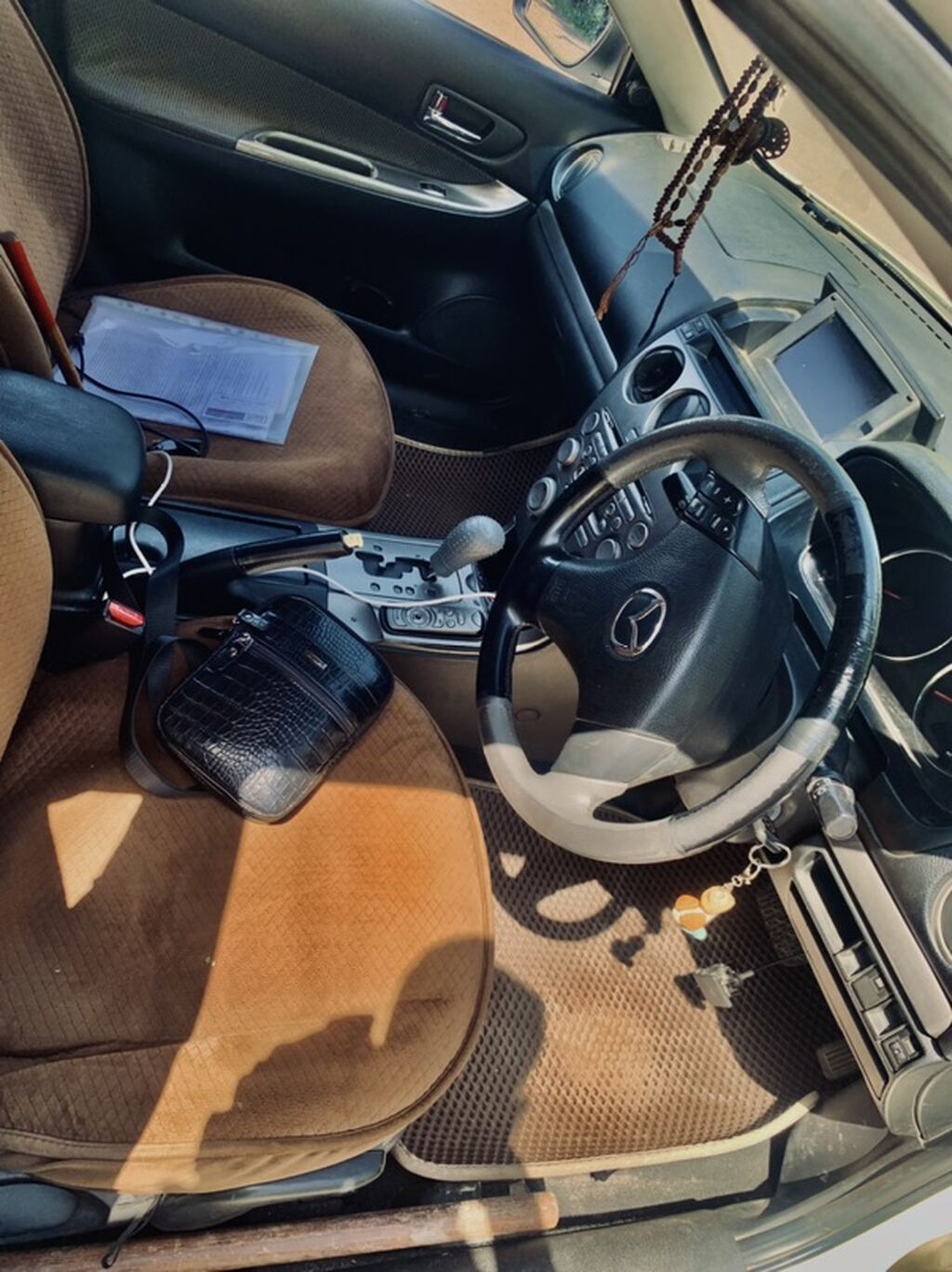 Mazda Atenza: 2002 г., 2.3 л, Автомат, Газ, Седан: фото 8