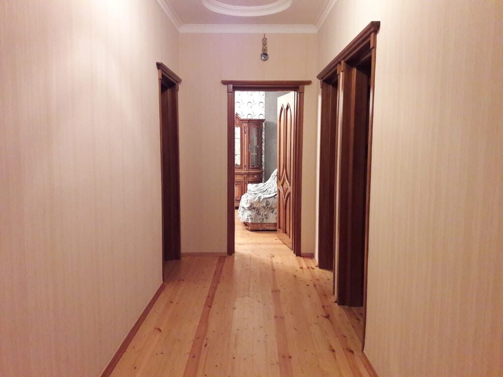130 kv. m, 3 otaqlı, Qaz, İşıq, Su