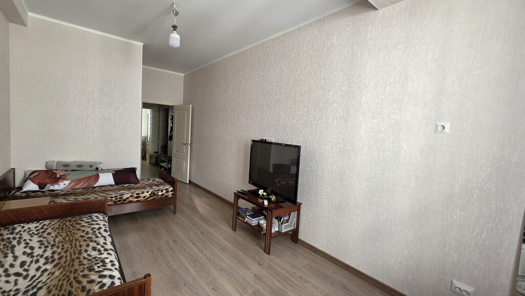 1 комната, 42 м², Аламедин-1 мкр Элитка, 5 этаж, Евроремонт: фото 4