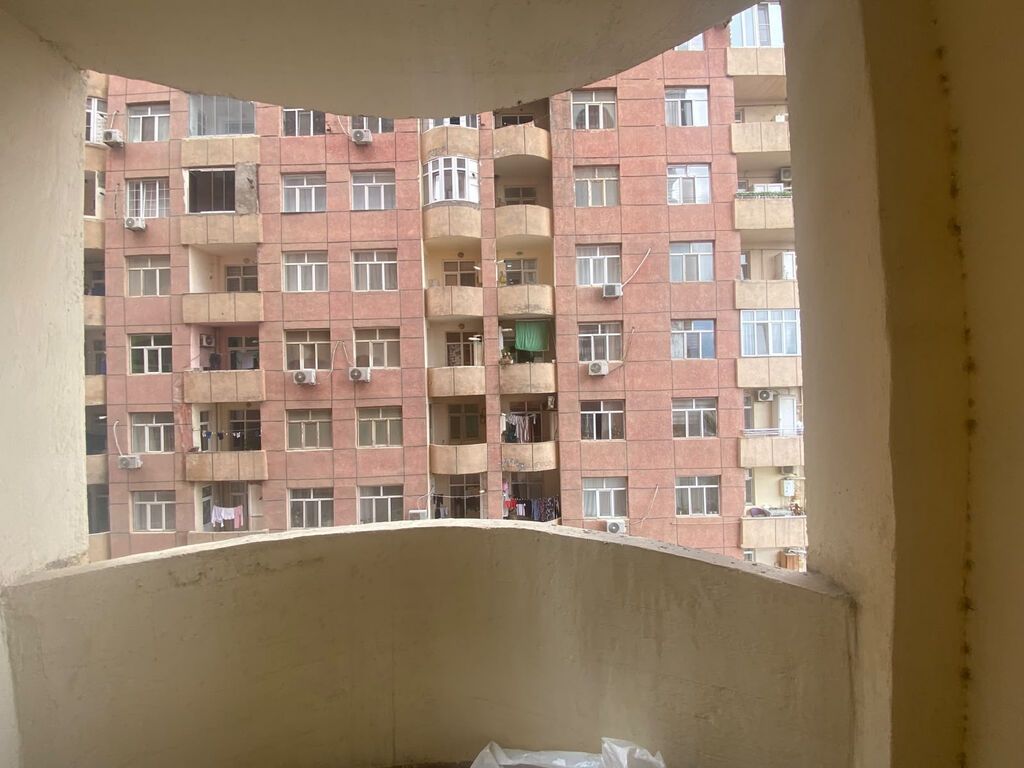 3 otaqlı, Yeni tikili, 135 kv. m
