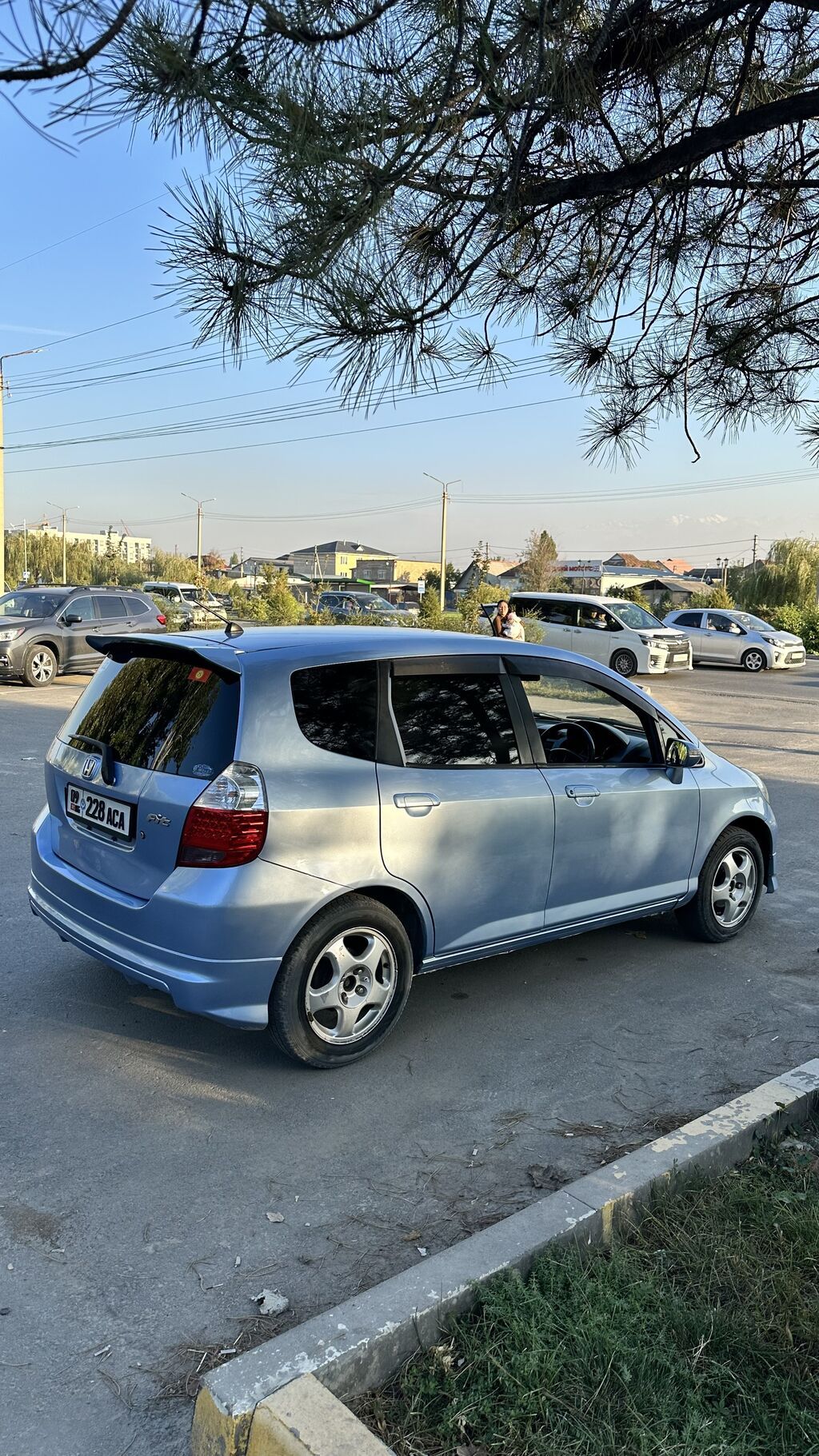 Honda Fit: 2003 г., 1.3 л, Автомат, Бензин, Хэтчбэк: фото 4
