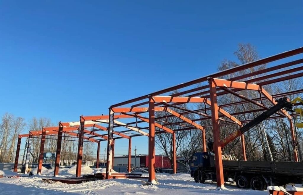 Каркас горе. Steel construction. Металлический термопрофиль лстк. Металлоконструкции для дома. Ригель металлический для каркаса.