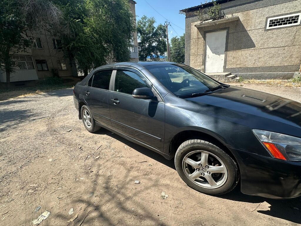 Honda Accord: 2004 г., 2.4 л, Автомат, Газ, Седан: фото 2