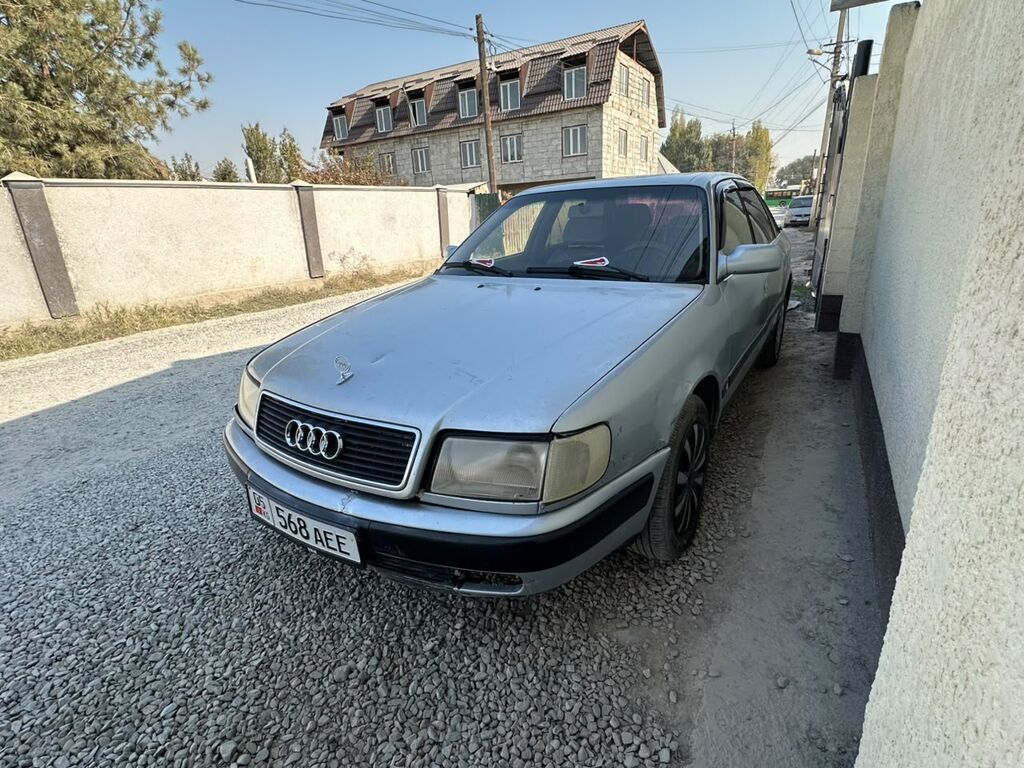 Audi 100: 1993 г., 2.6 л, Механика, Бензин, Седан: фото 2